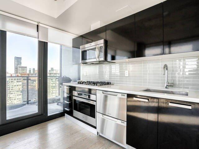 3401 - 224 King St W, Condo with 1 bedrooms, 1 bathrooms and 0 parking in Toronto ON | Image 3