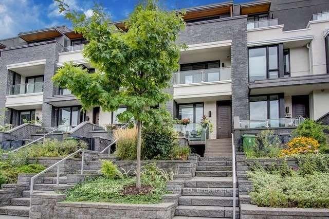494 Shaw St, House attached with 3 bedrooms, 3 bathrooms and 1 parking in Toronto ON | Image 14