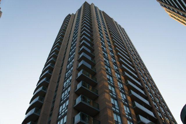 2505 - 22 Olive Ave, Condo with 1 bedrooms, 1 bathrooms and 1 parking in Toronto ON | Image 2