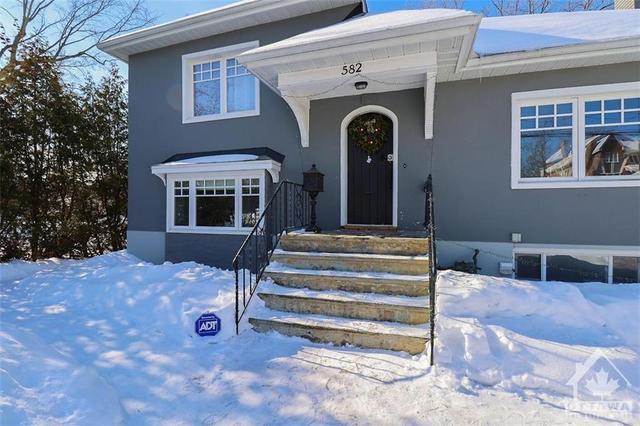 582 Churchill Avenue N, House detached with 4 bedrooms, 3 bathrooms and 5 parking in Ottawa ON | Image 2