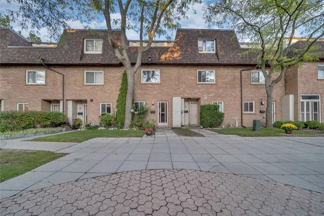 44 - 275 Manse Rd, Townhouse with 3 bedrooms, 3 bathrooms and 1 parking in Toronto ON | Image 1