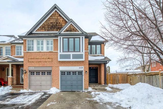 2426 Nichols Dr, House attached with 3 bedrooms, 4 bathrooms and 3 parking in Oakville ON | Image 1