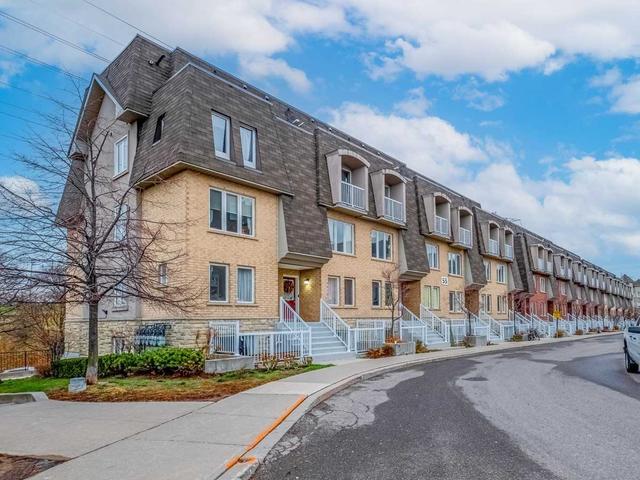 70 - 55 Turntable Cres, Townhouse with 3 bedrooms, 2 bathrooms and 1 parking in Toronto ON | Card Image