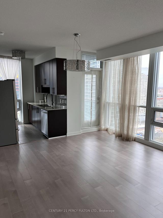 2205 - 18 Harbour St, Condo with 2 bedrooms, 2 bathrooms and 1 parking in Toronto ON | Image 16
