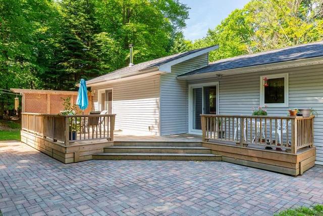 141 East Browns Rd, House detached with 3 bedrooms, 2 bathrooms and 7 parking in Huntsville ON | Image 10