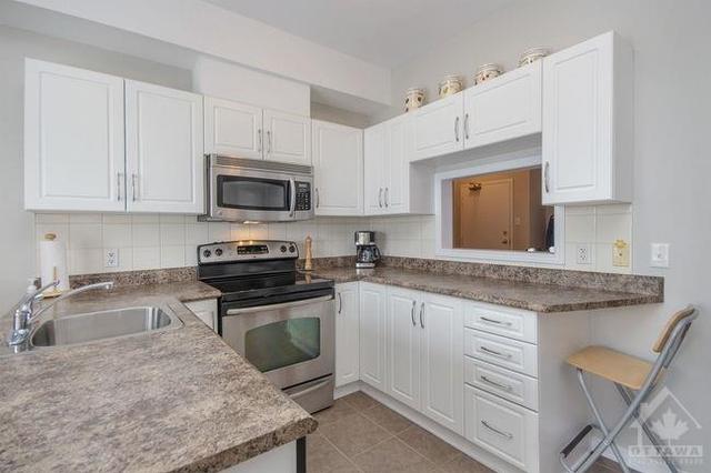 5 - 2082 Valin Street, Condo with 2 bedrooms, 2 bathrooms and 1 parking in Ottawa ON | Image 18