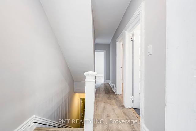 upper - 25 Sandford Ave, House semidetached with 2 bedrooms, 1 bathrooms and 0 parking in Toronto ON | Image 9