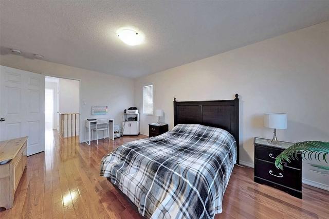 204 Lady Angela Ave, House detached with 3 bedrooms, 3 bathrooms and 2 parking in Oshawa ON | Image 8