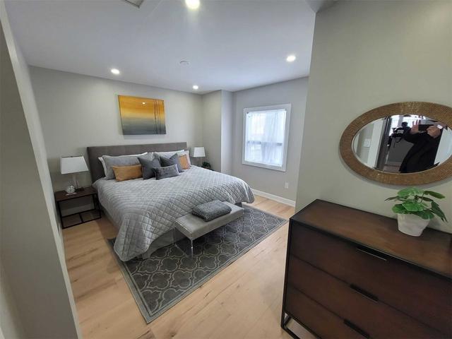 138 Dynevor Rd, House detached with 2 bedrooms, 2 bathrooms and 2 parking in Toronto ON | Image 12