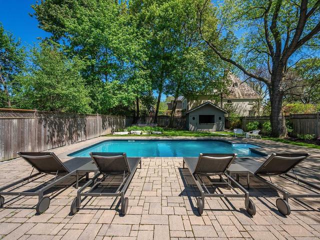 165 Dinnick Cres, House detached with 4 bedrooms, 6 bathrooms and 6 parking in Toronto ON | Image 33