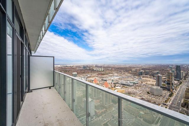 6014 - 3900 Confederation Pkwy, Condo with 3 bedrooms, 3 bathrooms and 1 parking in Mississauga ON | Image 16