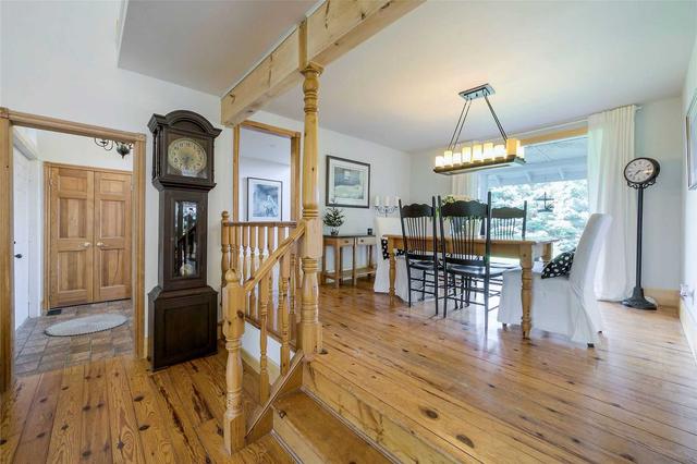 15391 Mount Hope Rd, House detached with 4 bedrooms, 3 bathrooms and 8 parking in Caledon ON | Image 2