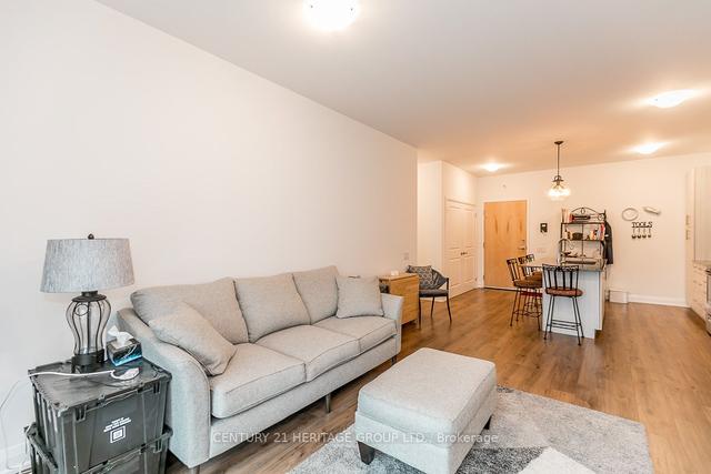 404 - 64 Queen St S, Condo with 2 bedrooms, 2 bathrooms and 1 parking in New Tecumseth ON | Image 8