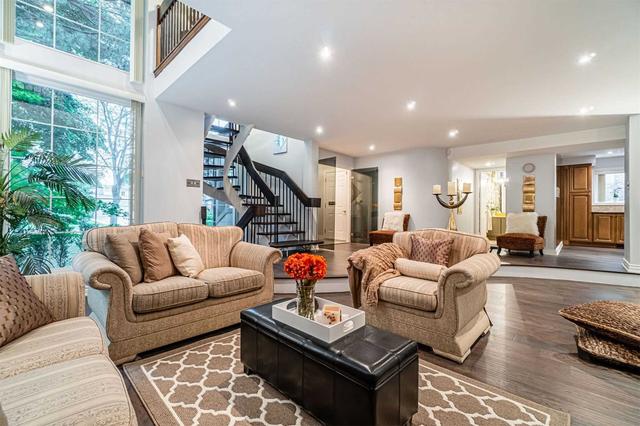 2160 Abbotswood Crt, House detached with 4 bedrooms, 5 bathrooms and 8 parking in Mississauga ON | Image 39
