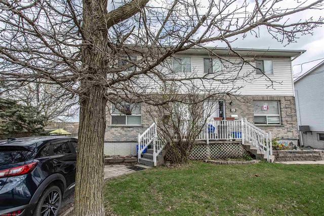 1069 Montreal Street, House semidetached with 3 bedrooms, 2 bathrooms and 4 parking in Kingston ON | Image 4