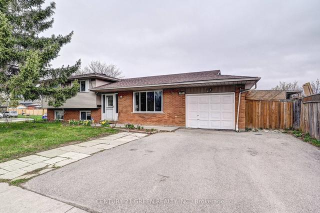 212 Rittenhouse Rd, House detached with 3 bedrooms, 2 bathrooms and 5 parking in Kitchener ON | Image 1