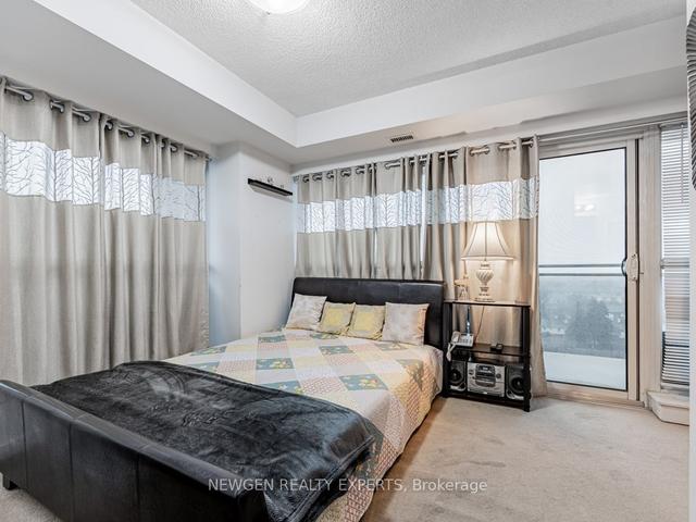 1103 - 215 Queen St E, Condo with 2 bedrooms, 2 bathrooms and 1 parking in Brampton ON | Image 6