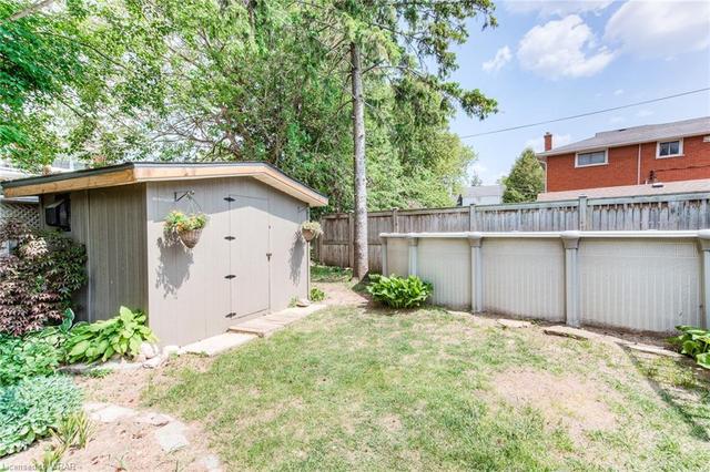 250 Ahrens Street W, House detached with 3 bedrooms, 2 bathrooms and null parking in Kitchener ON | Image 21
