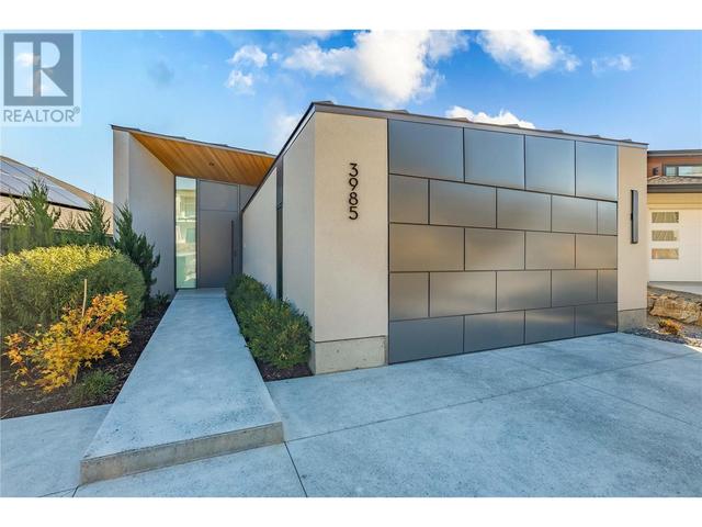 3985 Beachview Drive, House detached with 3 bedrooms, 2 bathrooms and 2 parking in West Kelowna BC | Image 1