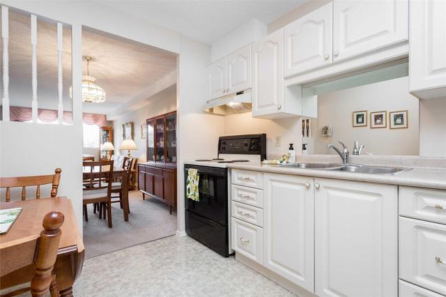 202 - 81 Millside Dr, Condo with 3 bedrooms, 2 bathrooms and null parking in Milton ON | Image 3