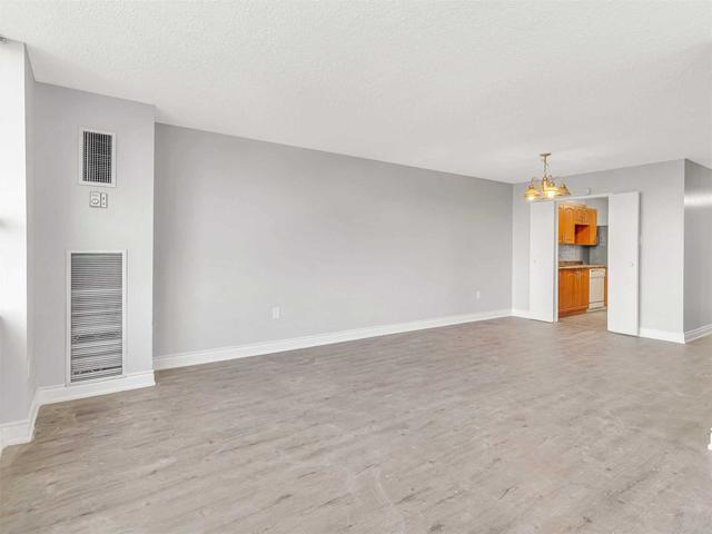 509 - 40 Panorama Crt, Condo with 2 bedrooms, 1 bathrooms and 1 parking in Toronto ON | Image 2
