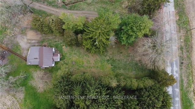 327 2nd Concession Rd Enr, House detached with 3 bedrooms, 1 bathrooms and 6 parking in Norfolk County ON | Image 20