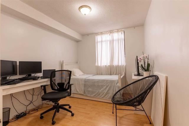 318 - 2645 Jane St, Condo with 3 bedrooms, 2 bathrooms and 1 parking in Toronto ON | Image 17