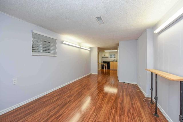 650 Third St, House detached with 3 bedrooms, 2 bathrooms and 2 parking in Mississauga ON | Image 17