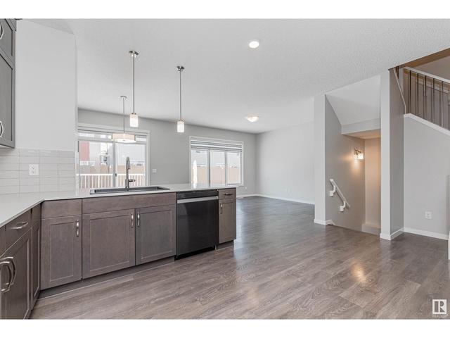 3344 Checknita Cm Sw, House detached with 3 bedrooms, 2 bathrooms and null parking in Edmonton AB | Image 11