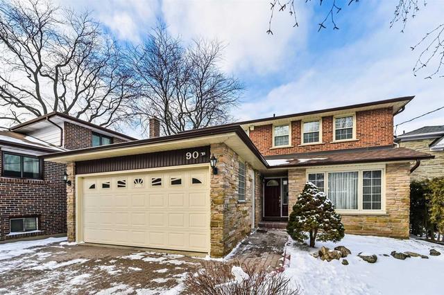 90 Hill Cres, House detached with 4 bedrooms, 4 bathrooms and 7 parking in Toronto ON | Image 1