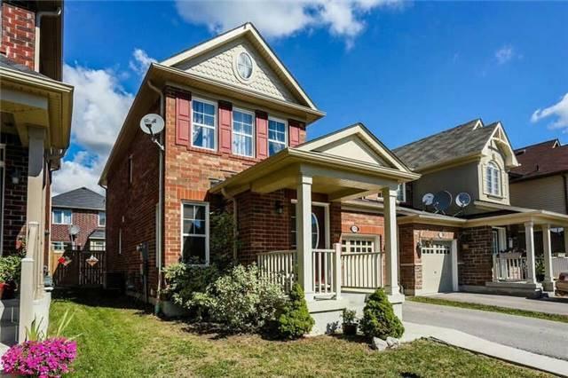 1706 Kalmar Ave, House detached with 3 bedrooms, 3 bathrooms and 3 parking in Pickering ON | Image 2
