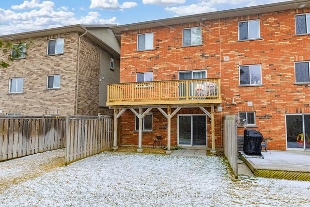 9 - 57 Ferndale Dr S, Townhouse with 2 bedrooms, 1 bathrooms and 1 parking in Barrie ON | Image 22