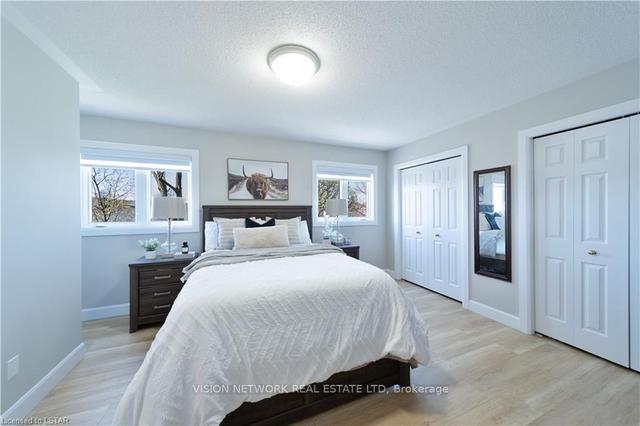 167 Crimson Cres, House detached with 3 bedrooms, 3 bathrooms and 5 parking in London ON | Image 13