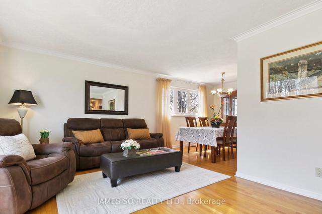 14 Tara Ave, House detached with 4 bedrooms, 2 bathrooms and 4 parking in Toronto ON | Image 12