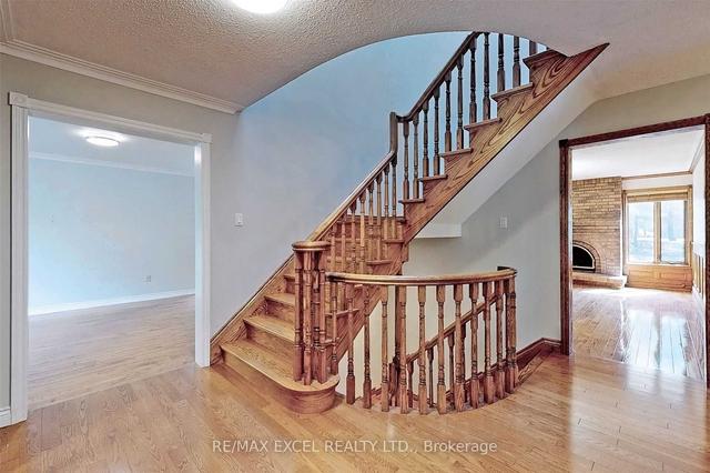 26 Ryan Cres, House detached with 5 bedrooms, 5 bathrooms and 10 parking in Markham ON | Image 14