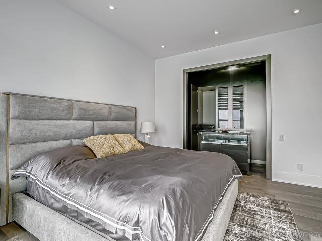 ph5503 - 50 Charles St E, Condo with 2 bedrooms, 2 bathrooms and 2 parking in Toronto ON | Image 10