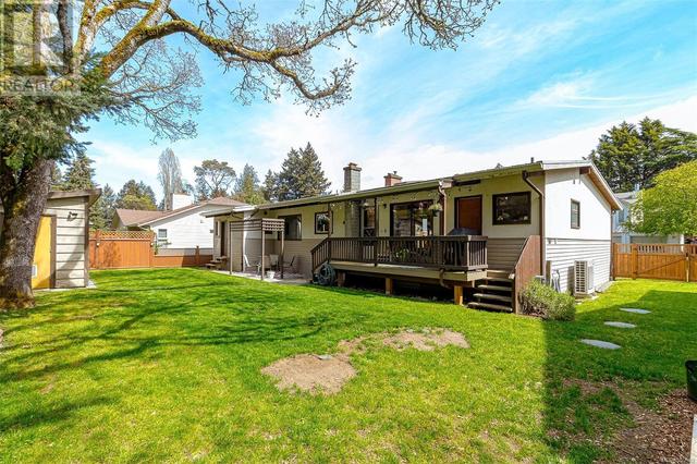 2958 Gladeson Lane, House detached with 3 bedrooms, 2 bathrooms and 2 parking in Colwood BC | Image 25