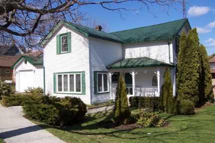 363 Queen St, House detached with 3 bedrooms, 2 bathrooms and 1 parking in West Grey ON | Image 1