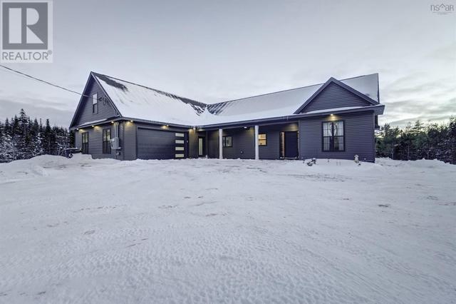 35 Sunview Crescent, House detached with 3 bedrooms, 3 bathrooms and null parking in East Hants NS | Image 1