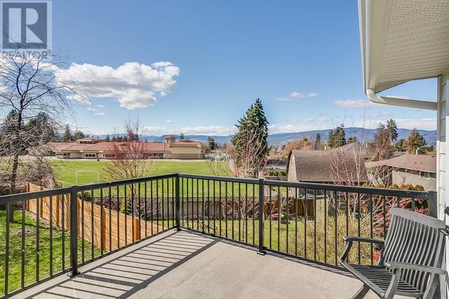 599 Sherwood Road, House detached with 4 bedrooms, 3 bathrooms and 5 parking in Kelowna BC | Image 33