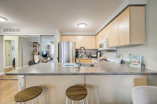 47 - 760 Lawrence Ave W, Townhouse with 1 bedrooms, 1 bathrooms and 1 parking in Toronto ON | Image 2