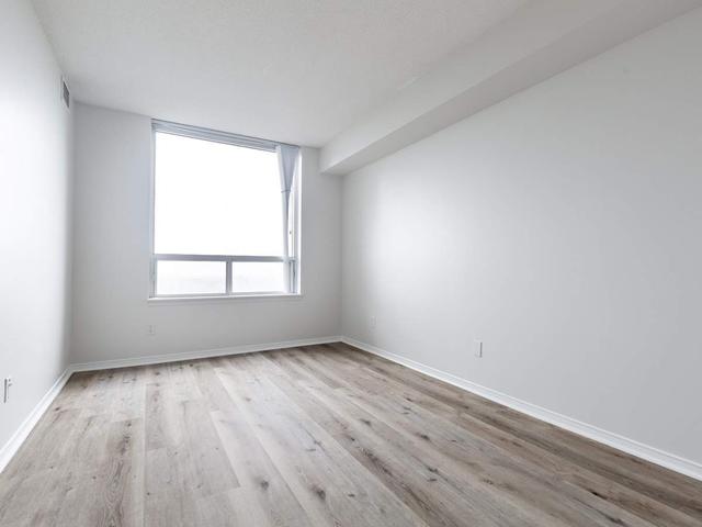 1903 - 18 Hillcrest Ave, Condo with 2 bedrooms, 2 bathrooms and 1 parking in Toronto ON | Image 2