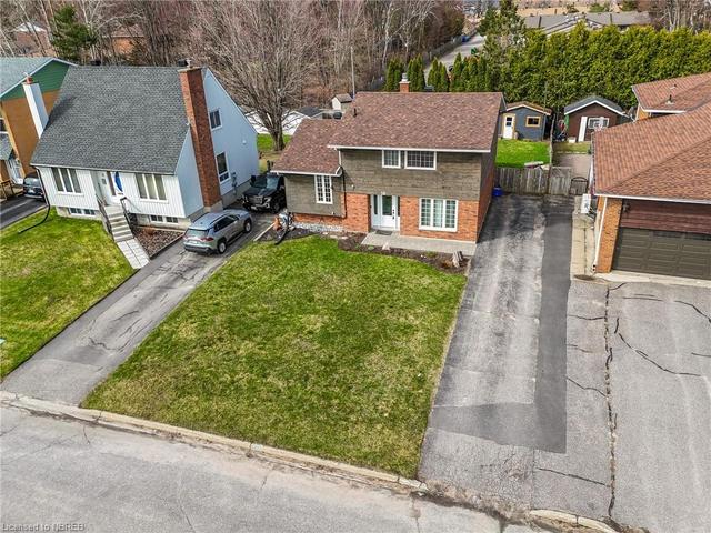 10 Labreche Drive, House detached with 3 bedrooms, 1 bathrooms and 3 parking in North Bay ON | Image 34