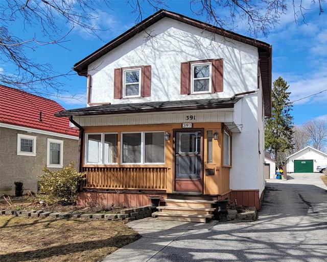 391 Queen St, House detached with 3 bedrooms, 2 bathrooms and 5 parking in Newmarket ON | Image 1