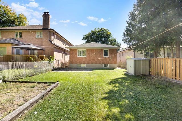 246 Elmwood Ave, House detached with 3 bedrooms, 2 bathrooms and 3 parking in Toronto ON | Image 30
