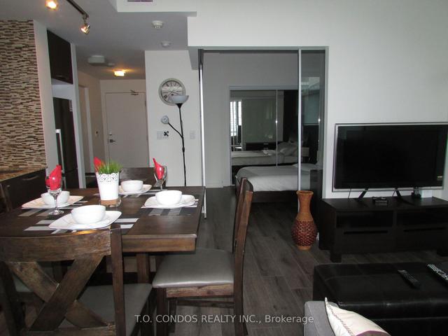 1901 - 12 York St, Condo with 1 bedrooms, 1 bathrooms and 0 parking in Toronto ON | Image 20