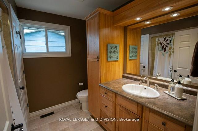 50 Fire Route 10b, House detached with 2 bedrooms, 2 bathrooms and 10 parking in North Kawartha ON | Image 7