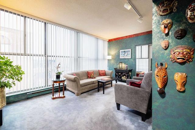 928 - 65 Scadding Ave, Condo with 2 bedrooms, 2 bathrooms and 1 parking in Toronto ON | Image 7