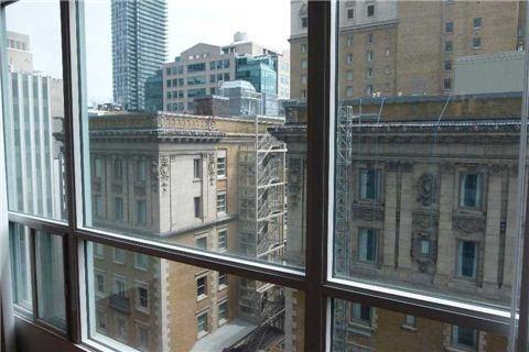 1001 - 7 King St E, Condo with 2 bedrooms, 2 bathrooms and 1 parking in Toronto ON | Image 2