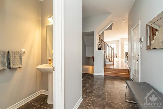 110 Spartina Street, Townhouse with 3 bedrooms, 3 bathrooms and 2 parking in Ottawa ON | Image 9